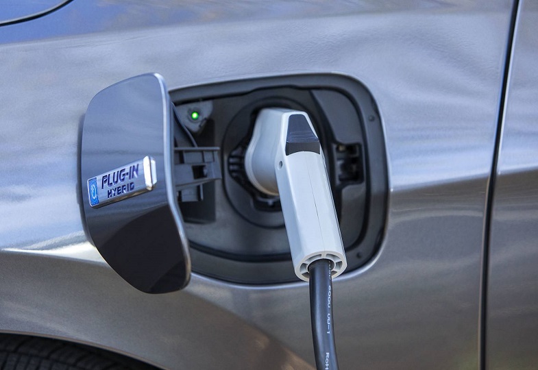 S Of Hybrid Cars Skyrocket 98 But Demand Fully Electric S Of Hybrid Cars Skyrocket 98 But Demand Fully Electric Units Keeps Downward