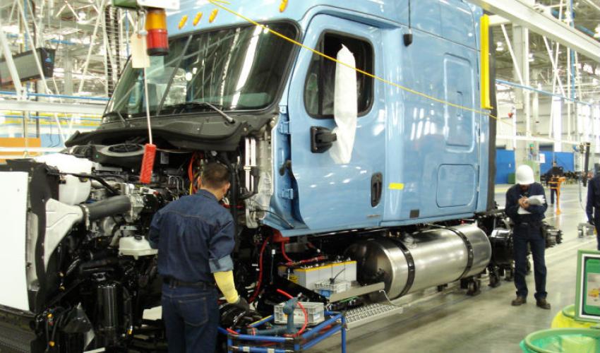 Heavy vehicle production and exports increase in October