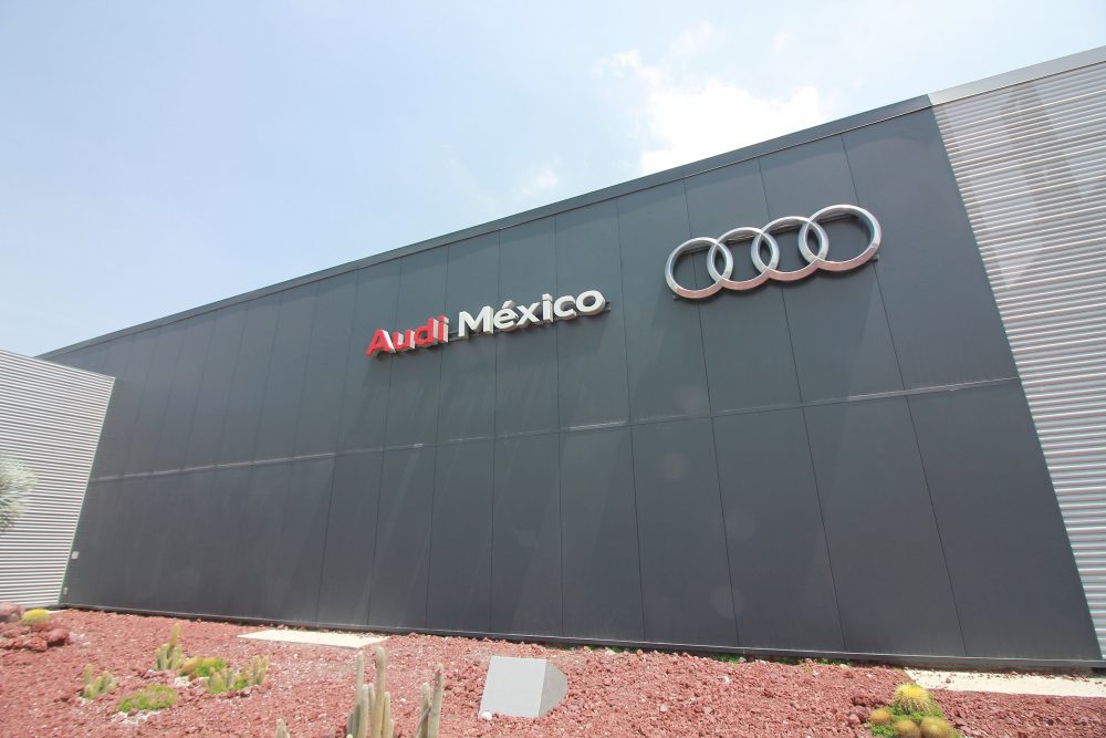 Audi Mexico celebrates the production of 500,000 Audi Q5 in Puebla