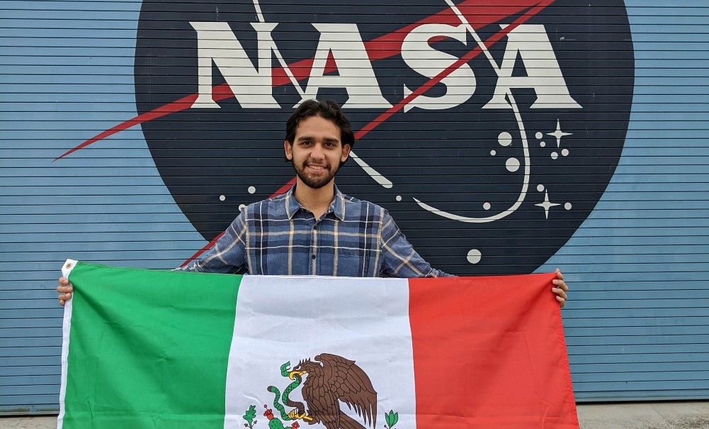 Mexican student carries out research stay at NASA