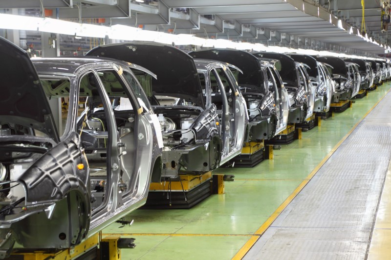 Monthly automotive production in Mexico registers the largest drop in 11 years