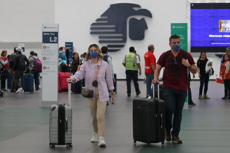The use of mouth covers will be mandatory on Aeromexico flights