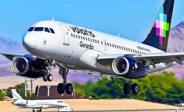 Mexican airline Volaris reduces costs to a minimum