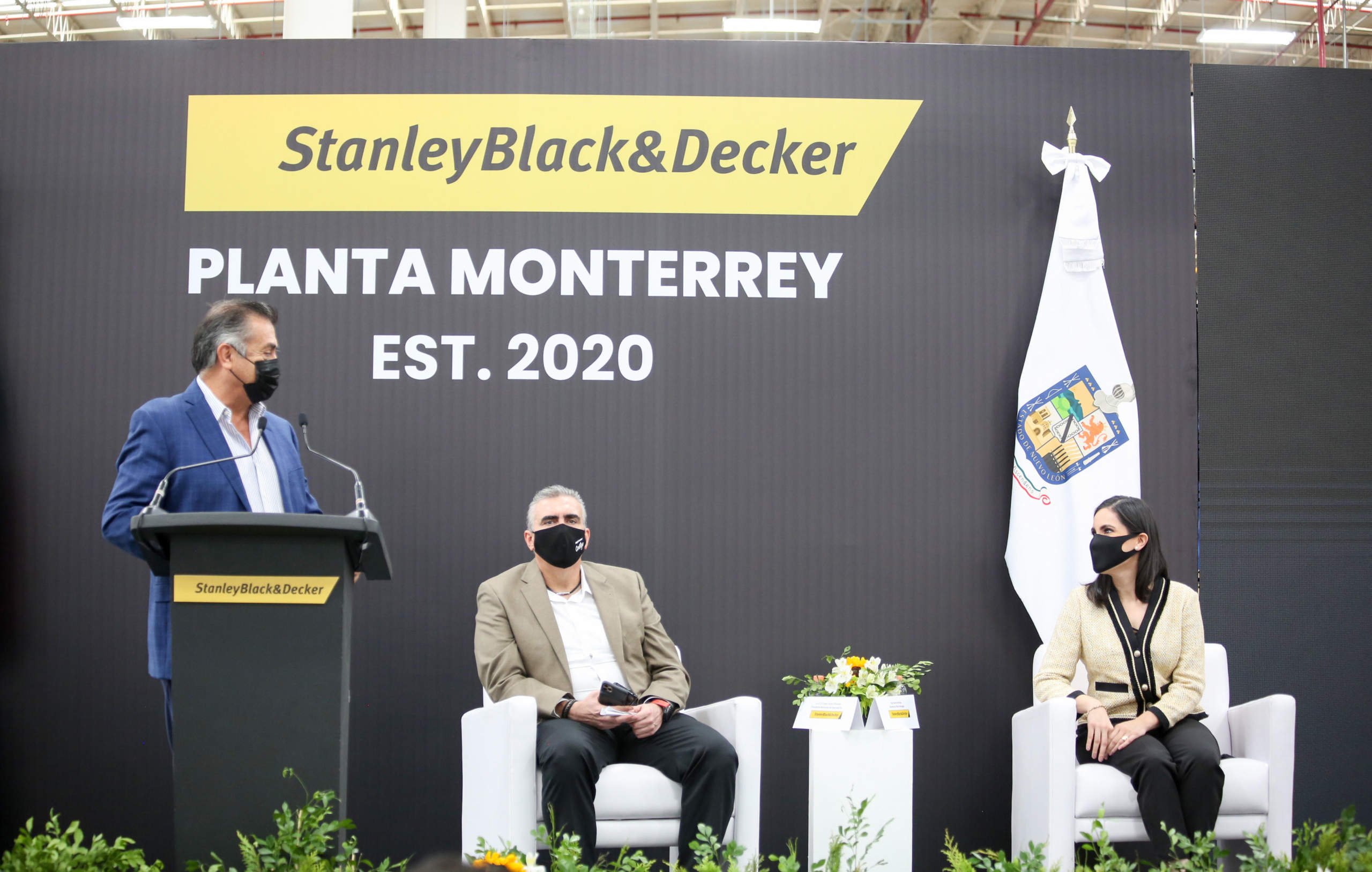 stanley black and decker forklift operator salary