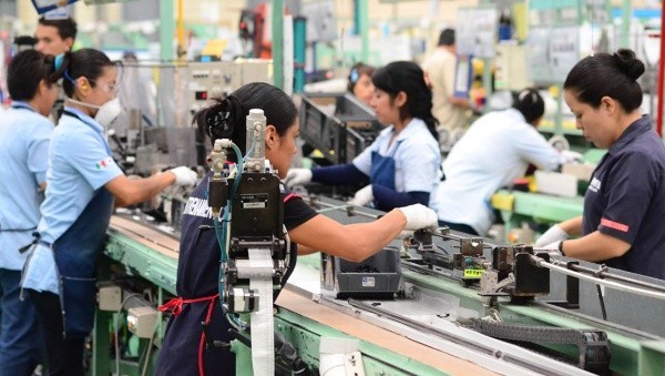 Manufacturing of transportation equipment in Querétaro falls 27%