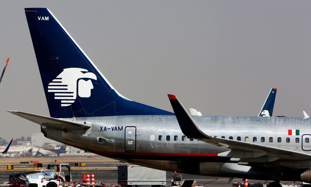 Aeroméxico plans to fire up to 766 flight attendants