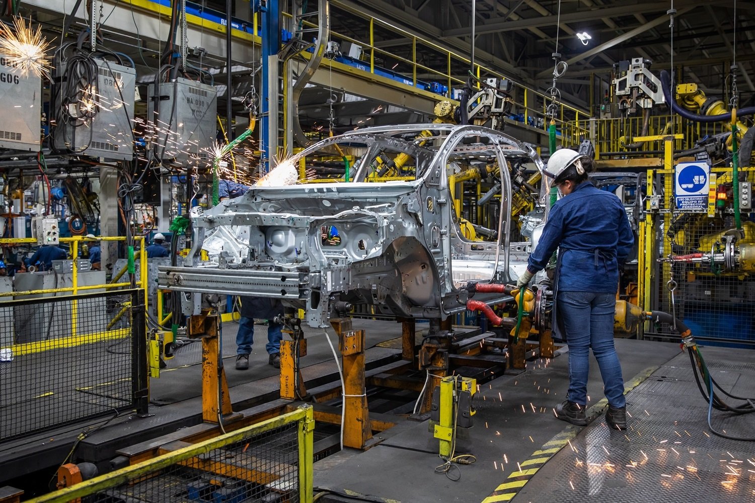 GM extends production stoppage in San Luis Potosí