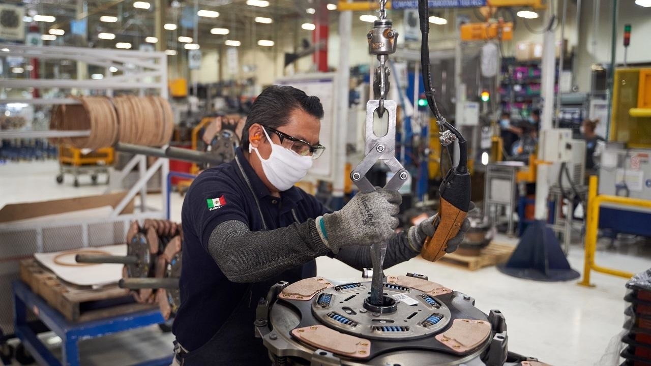 Industries drive Mexican economy