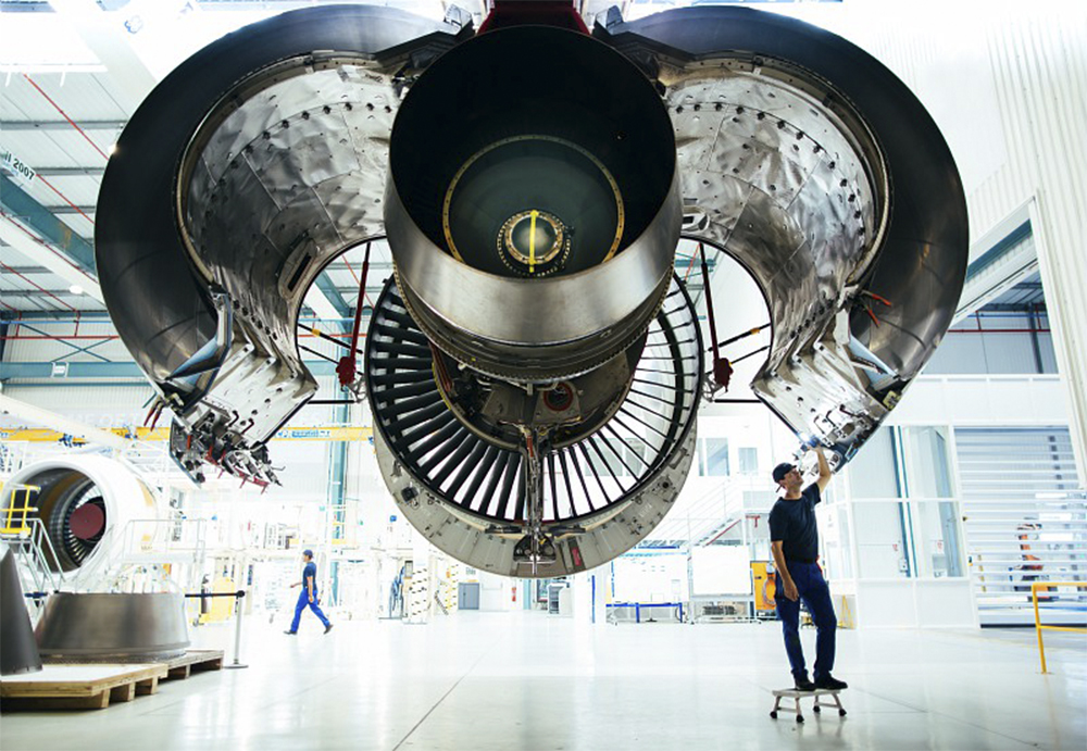 Aerospace industry progresses at a slow pace