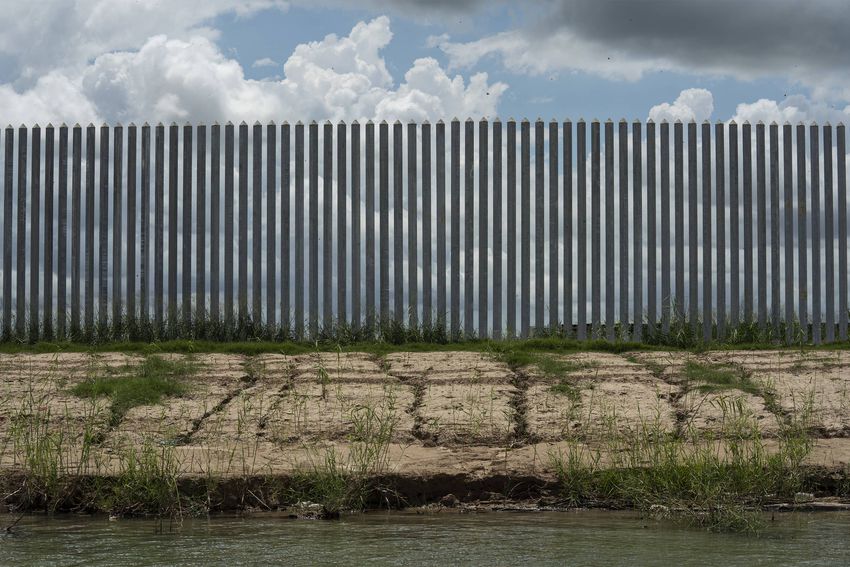 Texas begins construction of border wall at Rio Grande