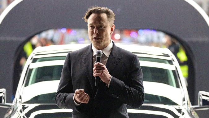 Elon Musk considers Mexico for the next Tesla Gigafactory