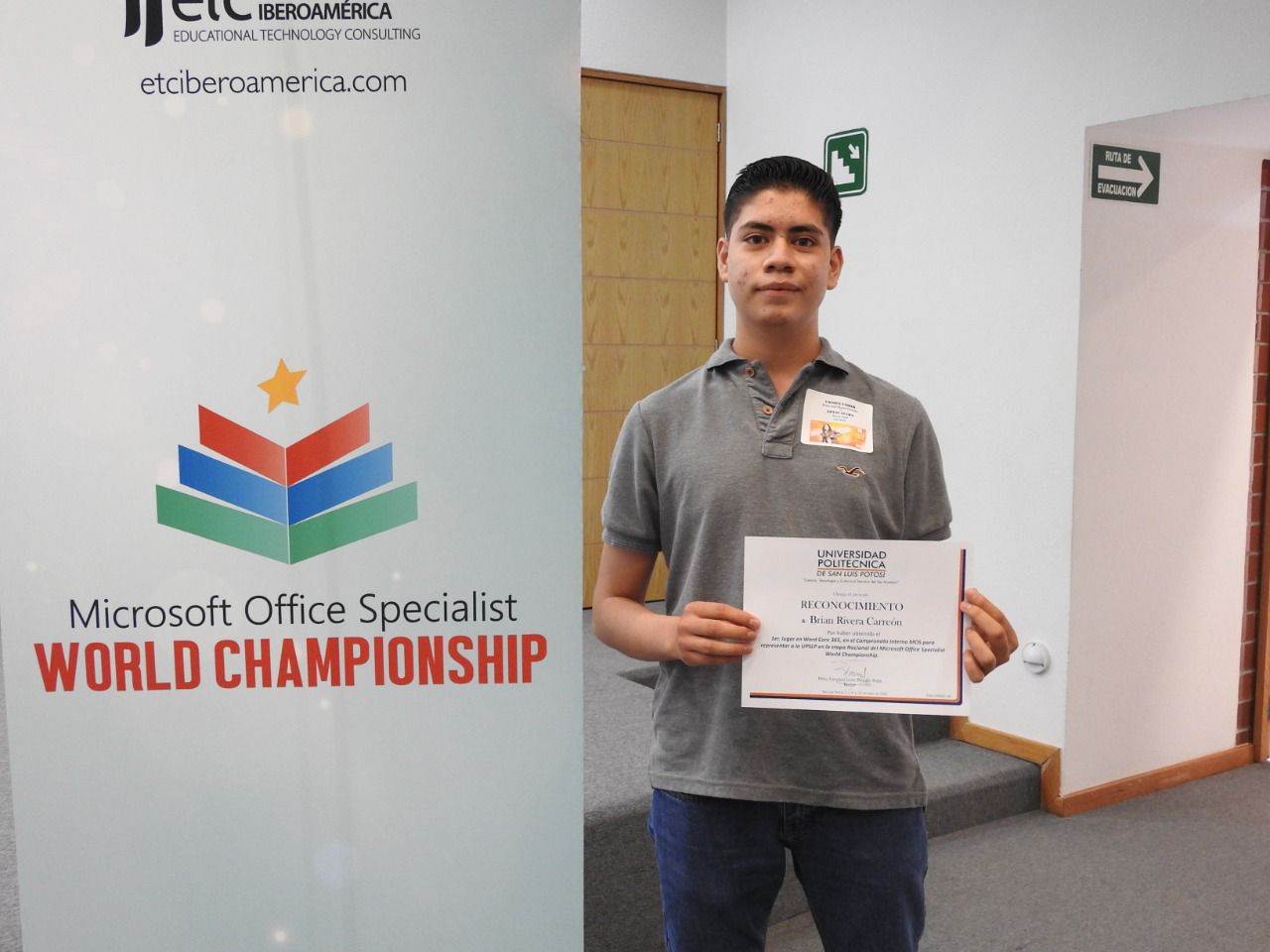 Mexican student to participate in Microsoft world championship