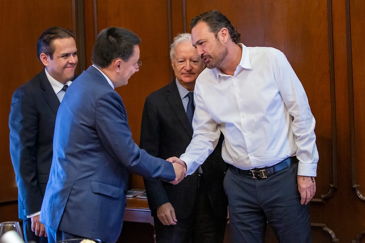 Governor of Queretaro meets with SAFRAN Mexico