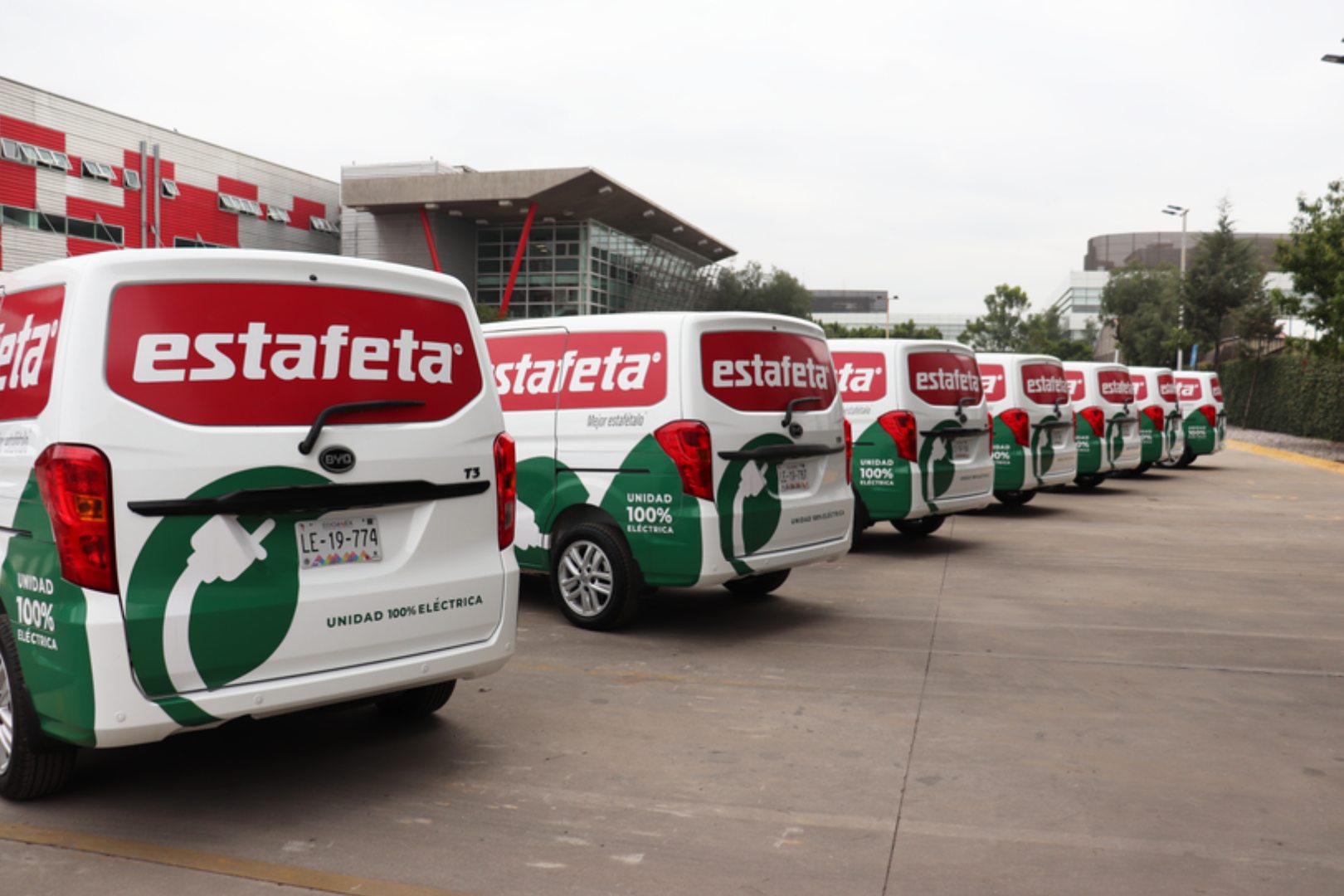 Estafeta receives 100% electric vehicle fleet