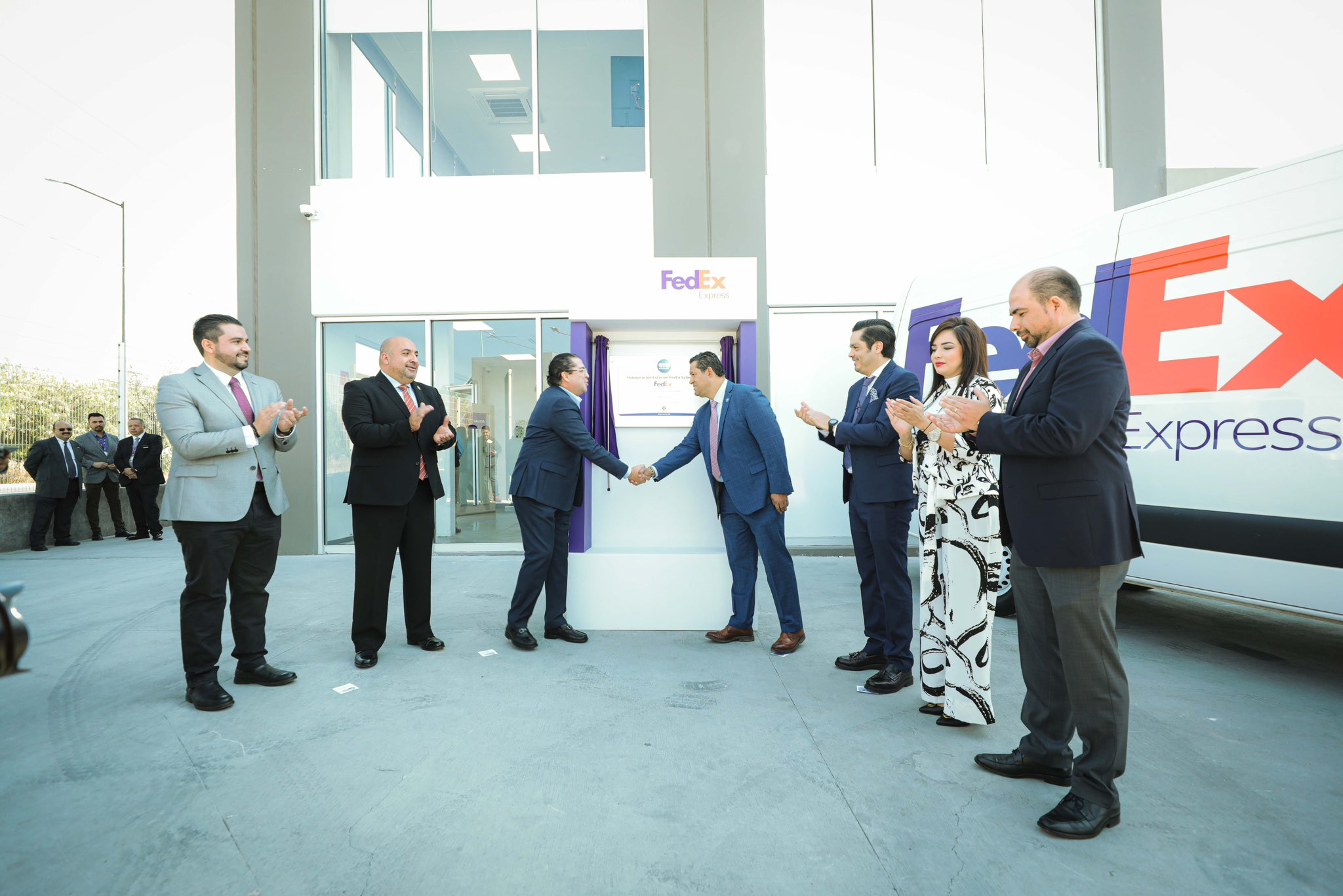 FedEx and PENSTONE inaugurate new plants in Guanajuato