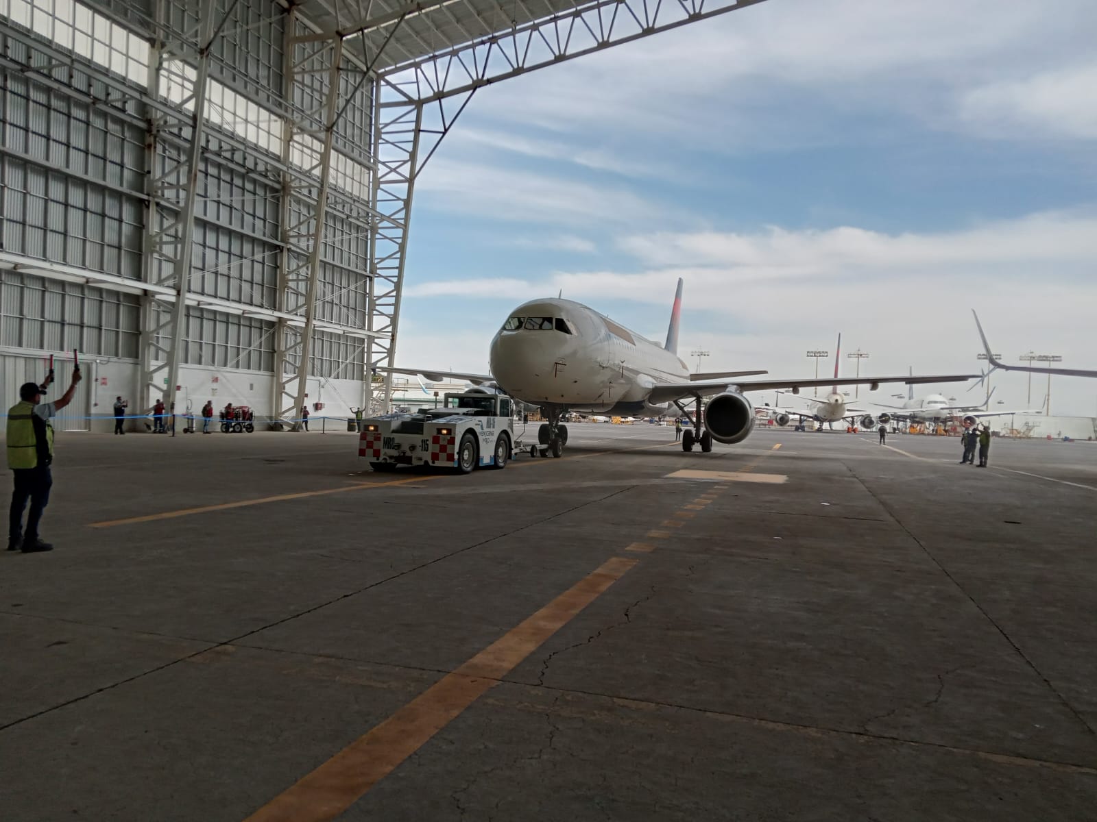 New hangar is inaugurated at Mexicana MRO