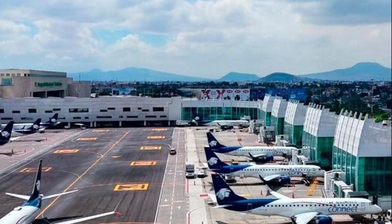 Two airplanes collide at Mexico City’s International Airport