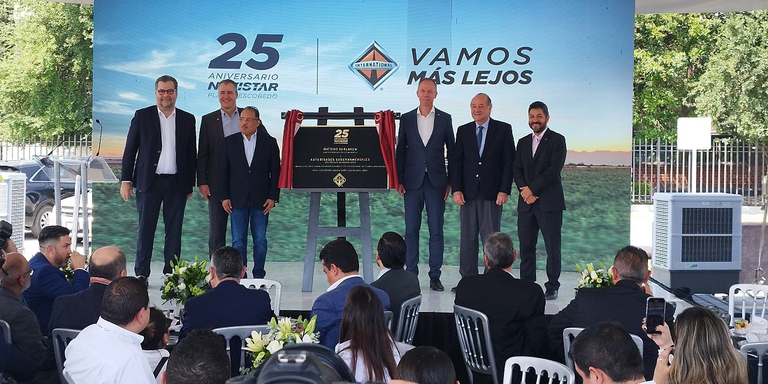 Navistar celebrates its 25th anniversary at Escobedo Plant