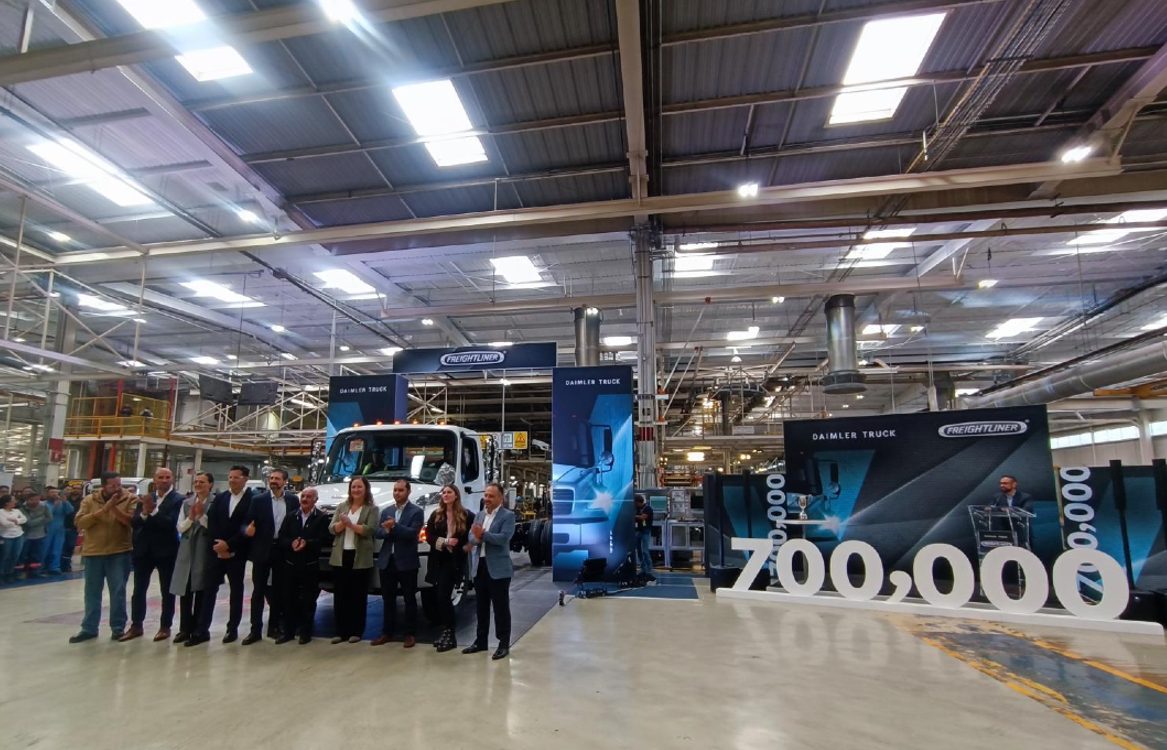 Daimler produces its 700,000th unit in the State of Mexico