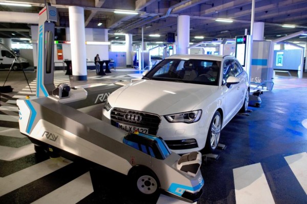 Audi México inaugura nueva nave industrial