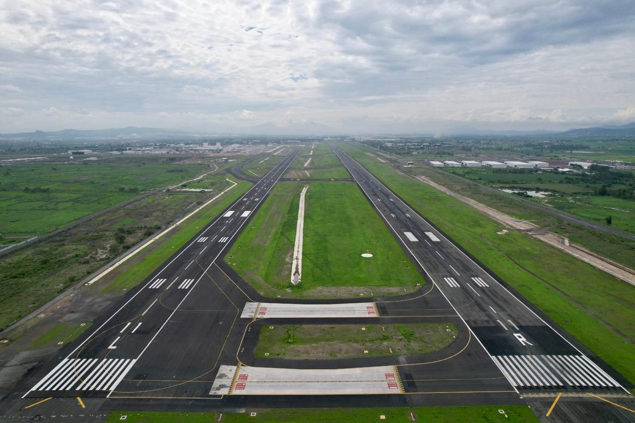 Guadalajara Airport builds second runway