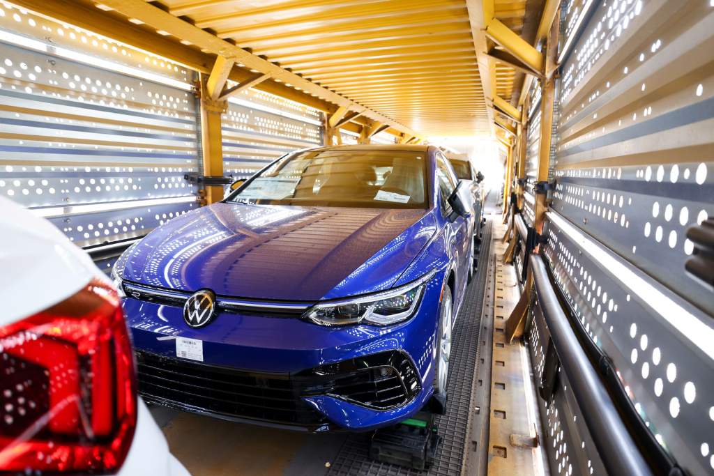 Automotive Tariffs to Mexico and Canada Exceed US$10 Billion: Study