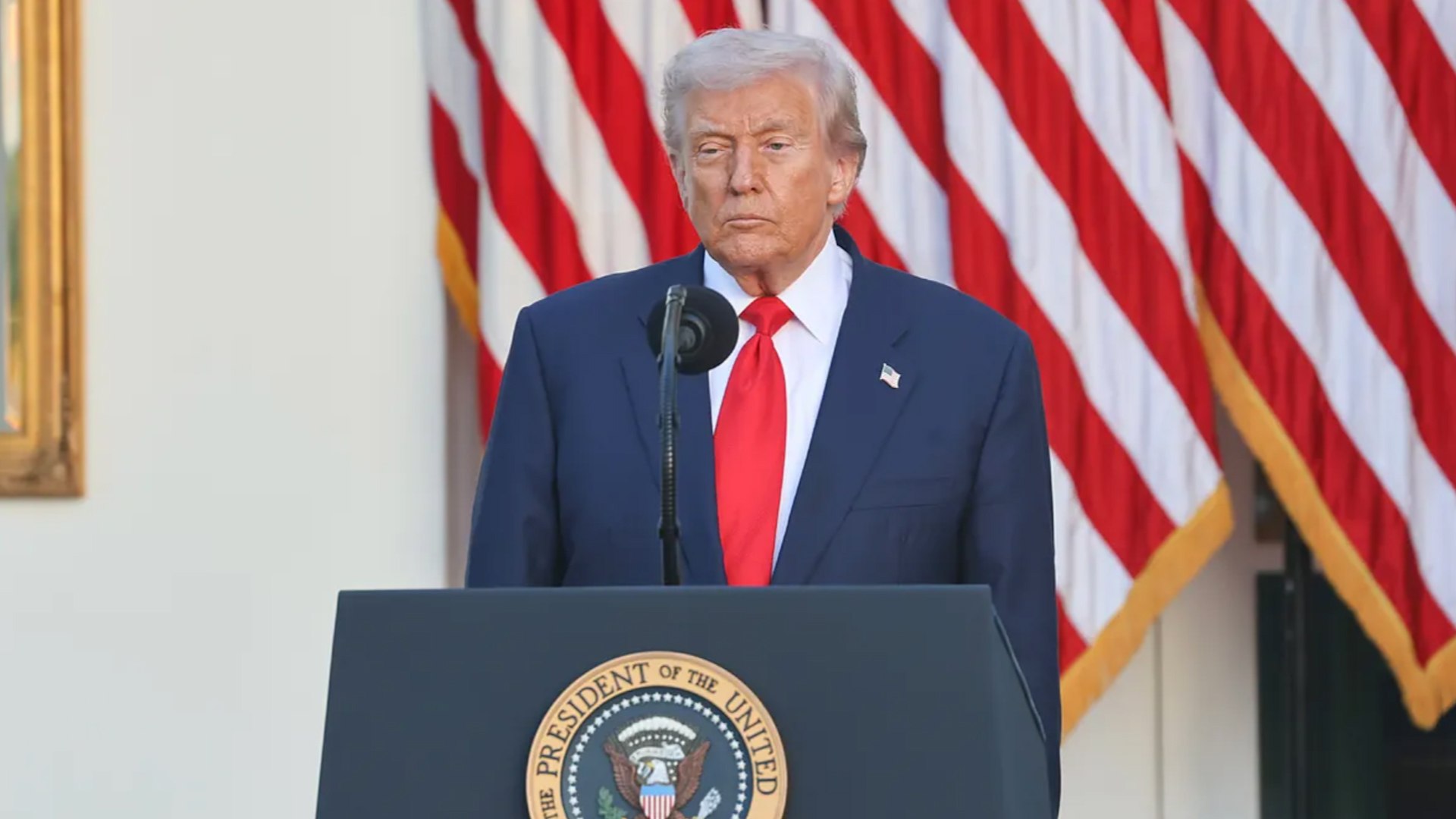 Trump’s tariffs cause a 20% drop in truck freight traffic