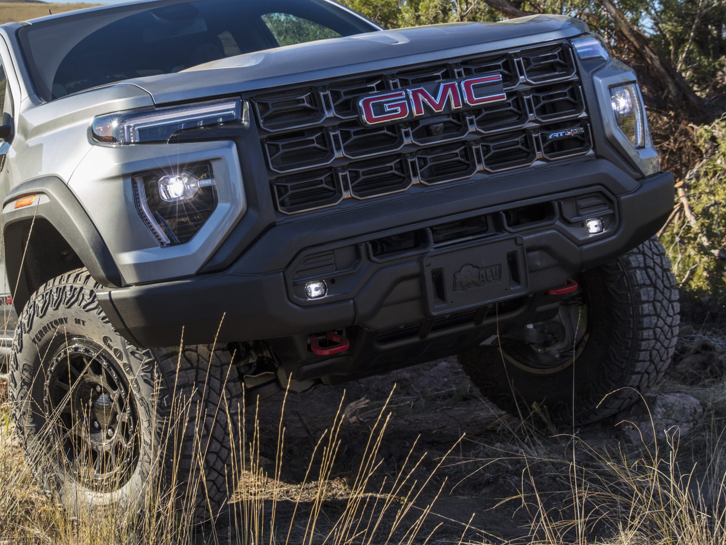 GMC Jimmy Returns to Compete in the Off-Road Niche
