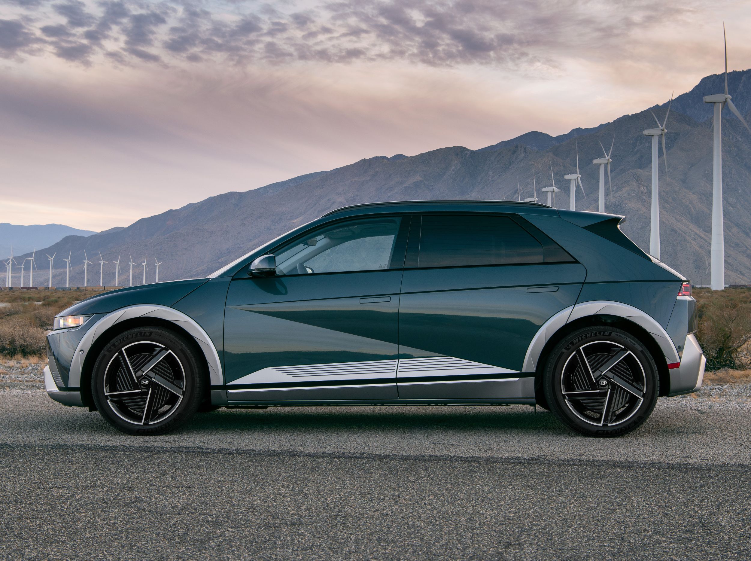 Hyundai Electric Vehicles Capitalize on High Gas Prices