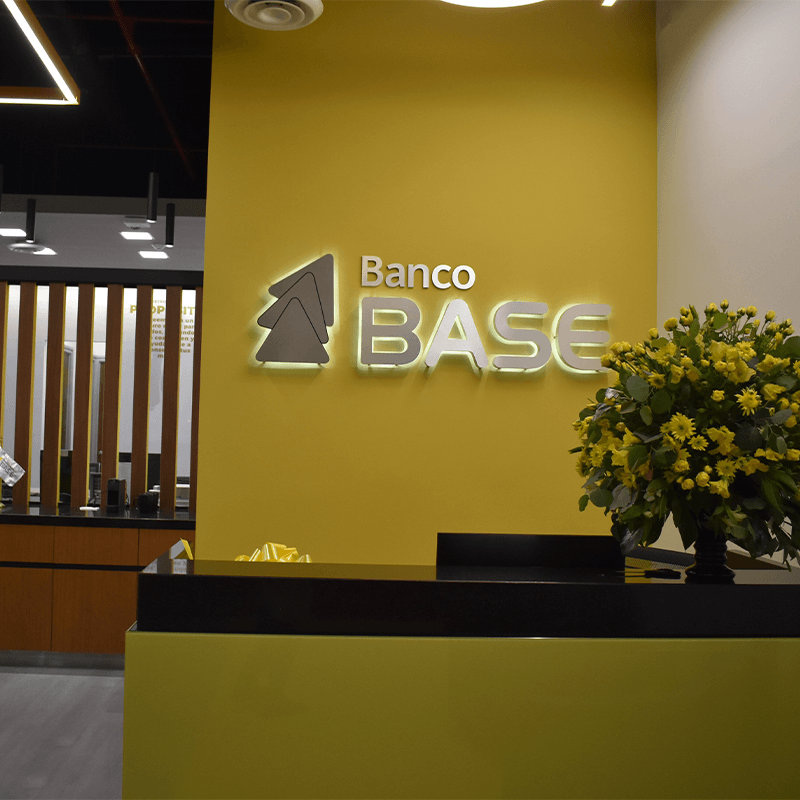 Banco BASE promotes solutions for foreign trade