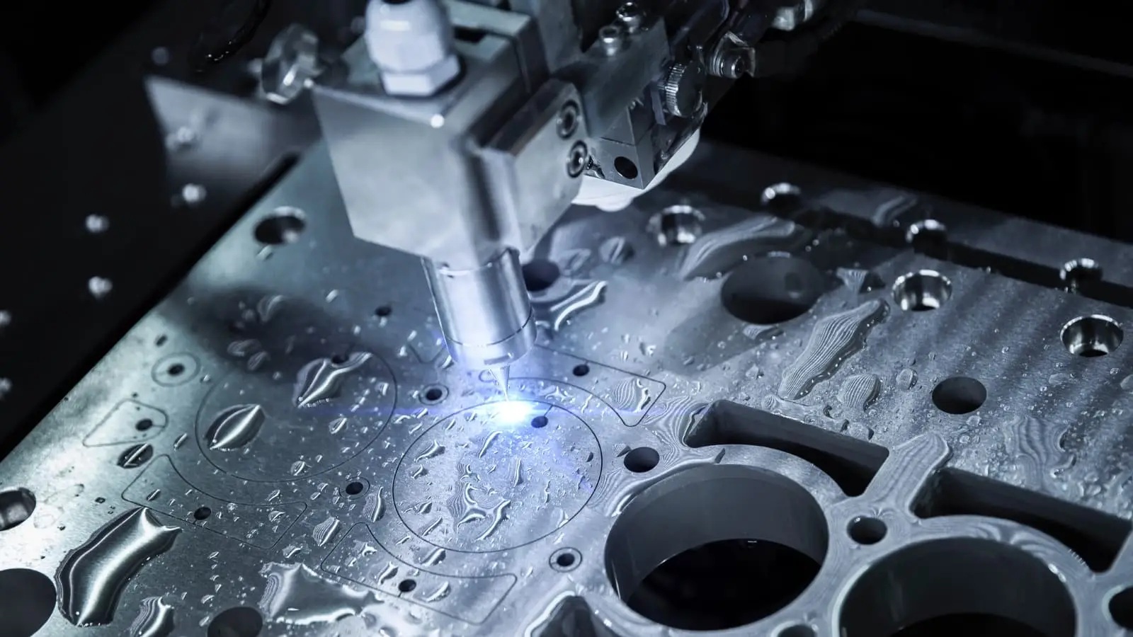 CNC machining for large-scale parts