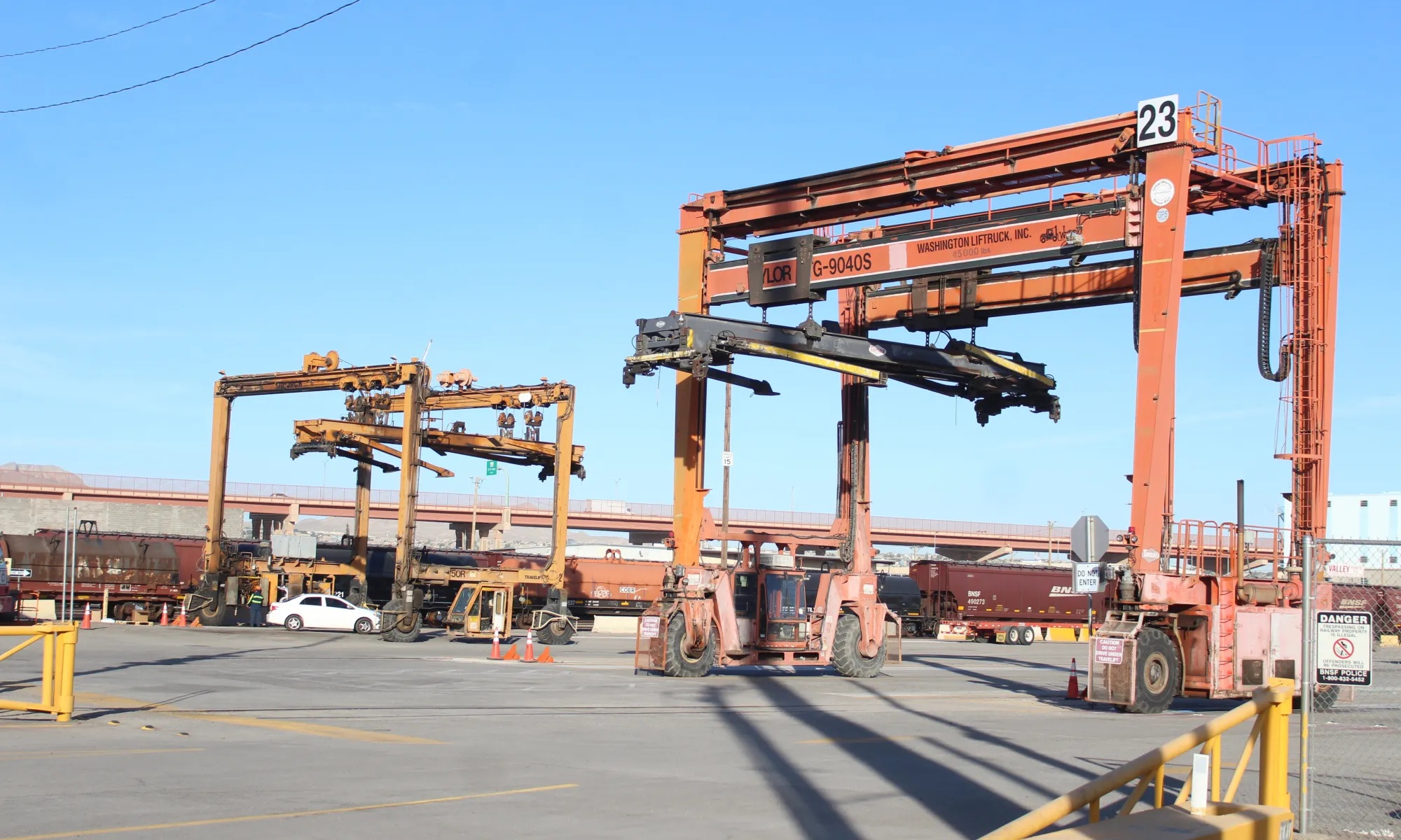 Manufacturing expectations fall in Mexico