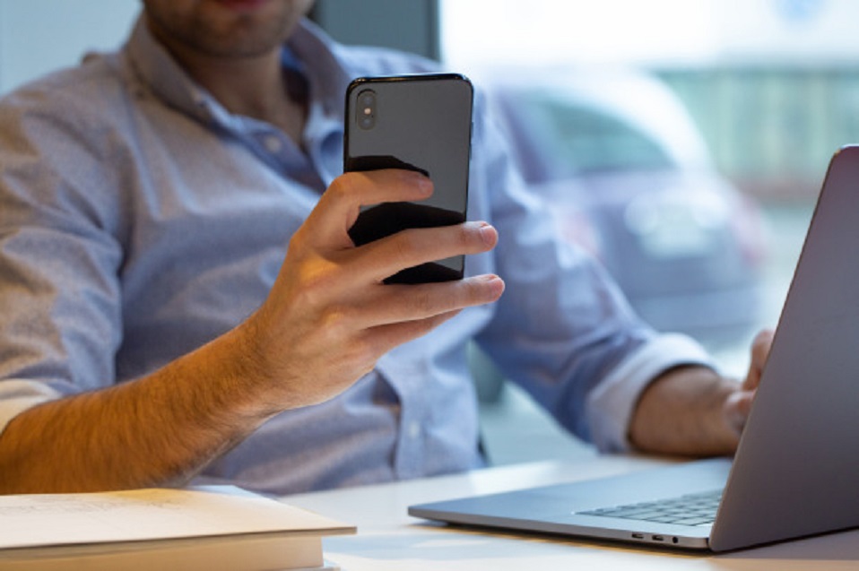 Phone blackout jeopardizes loan collections