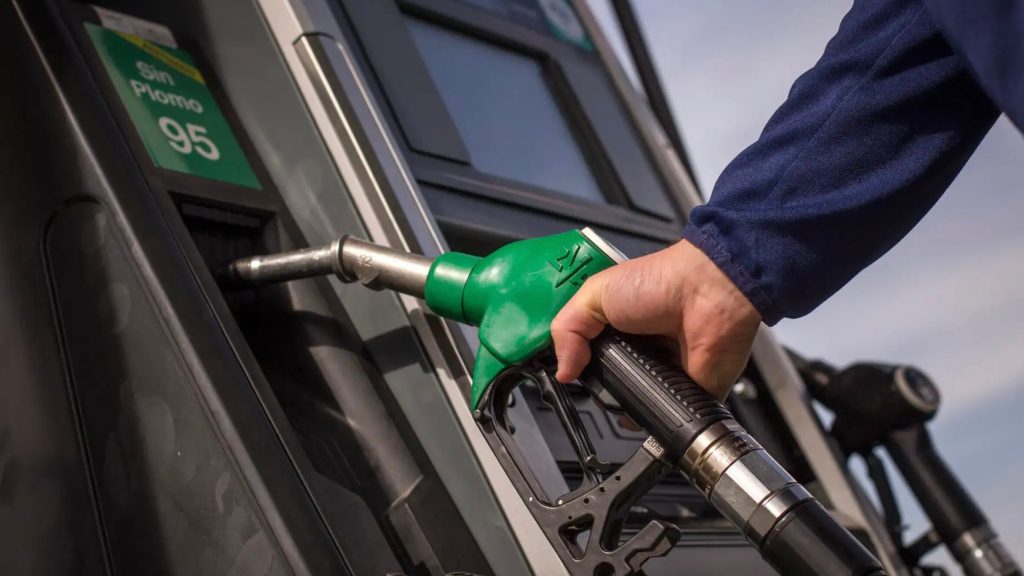 Drop in oil prices will not lead to a drop in gasoline prices
