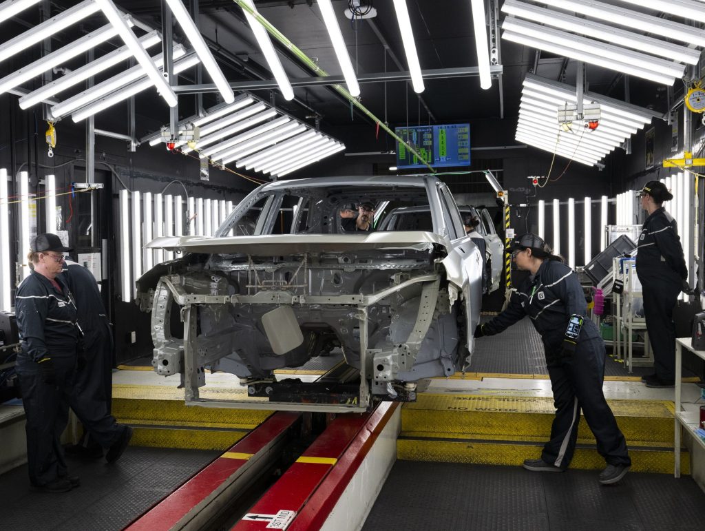 Mexico’s Automotive Industry Is Being Reshaped by Inertia