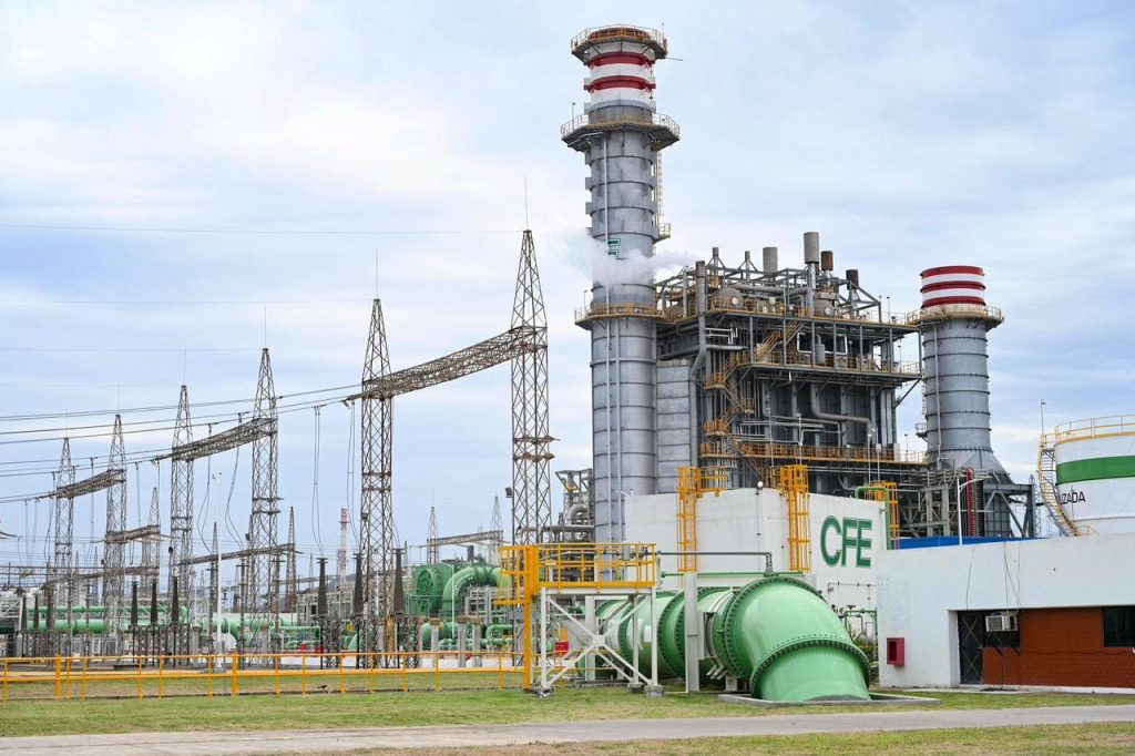 CFE’s net income falls 43.3% by half of 2026