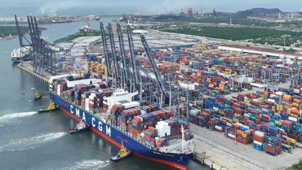 Port of Lazaro Cardenas reports annual growth