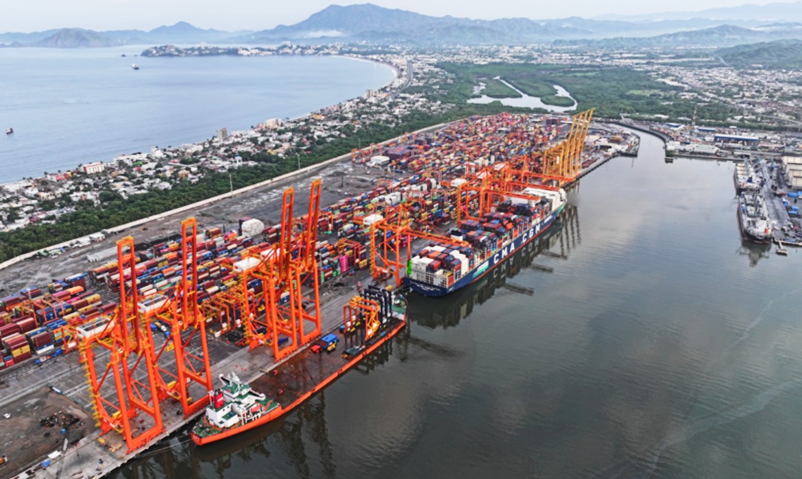 CONTECON Manzanillo would receive mega-ships of up to 24,000 TEU