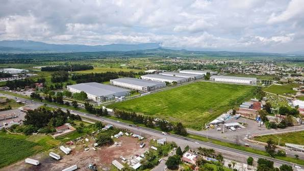 Oversupply of industrial space in states with low industrial diversification.
