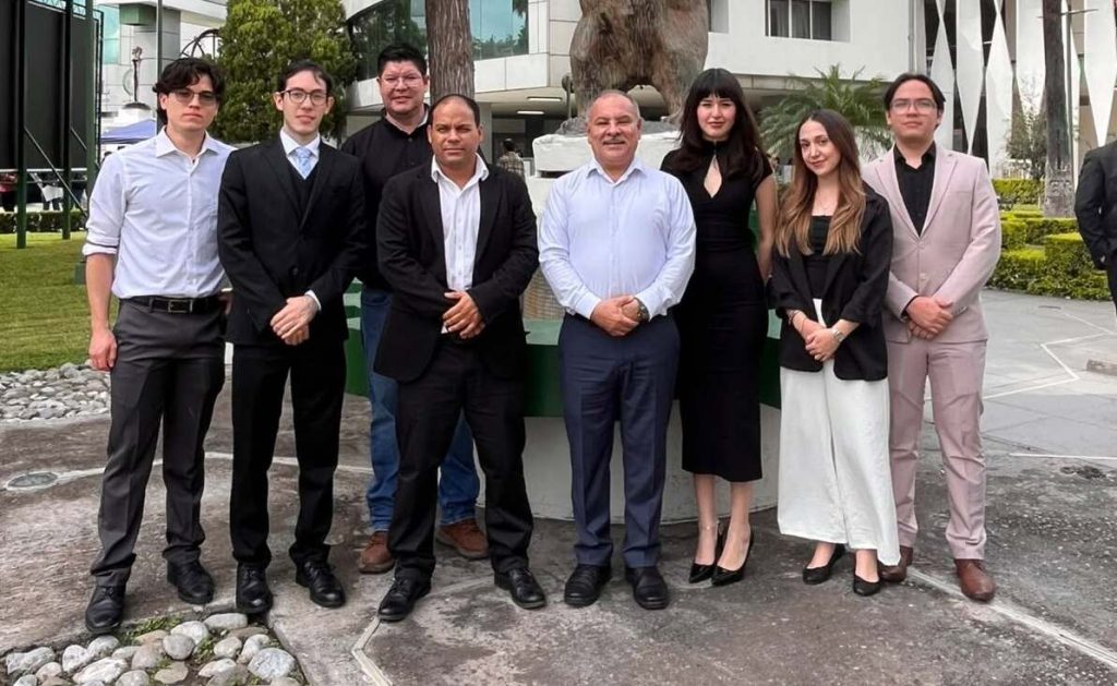 Chihuahua Students Join Aerospace Network