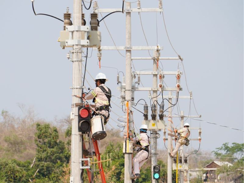 Querétaro’s Electric Power Industry Suffers Staff Lack