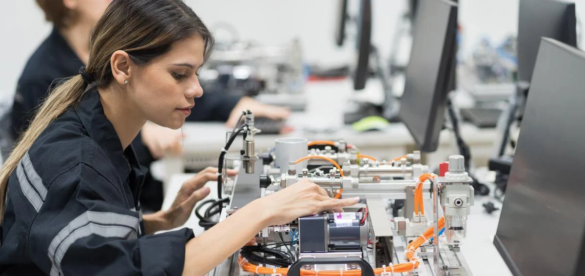 Nuevo León Seeks to Diversify Economy Through Electronics Industry