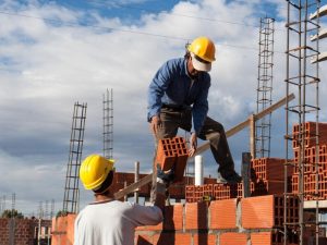 Lack of funds causes problems for 30 builders in Puebla